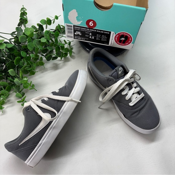 Nike SB Check Solar Cloth Skateboarding Men’s Shoes Size 4.5, 921463 011 - Picture 1 of 10